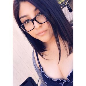 Meet your Posher, Andrea